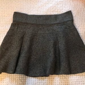 Aritzia Talula Grey Mini Skirt Size S